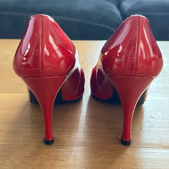 Stuart Weitzman Red Patent Leather Pumps Heels Women’s Size 6.5 Pointed Classic - Picture 5 of 6
